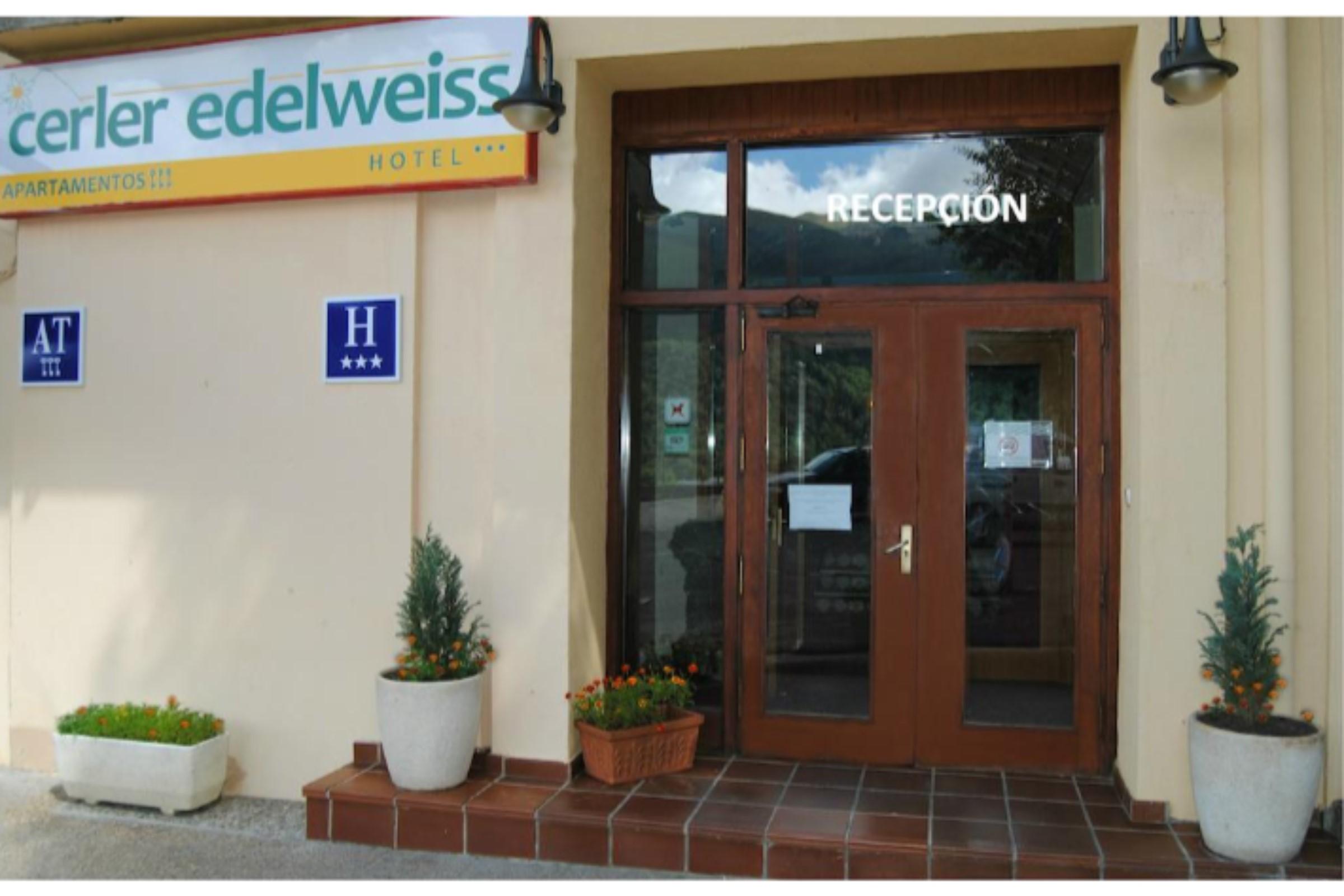 Hotel Sno Edelweiss Cerler Ngoại thất bức ảnh